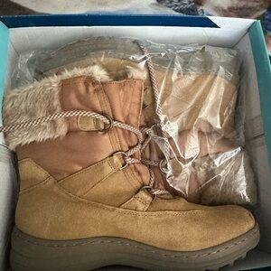 Women's Tan Winter Boots